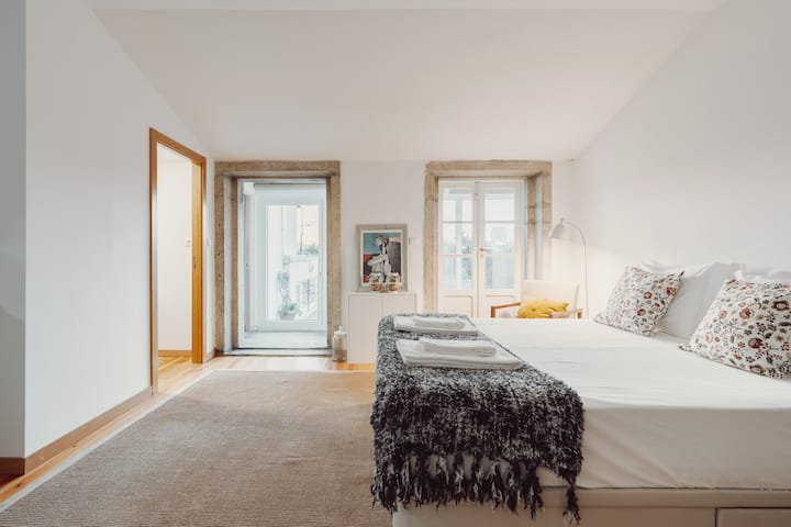Papa Apartment With Terrace - Oporto
