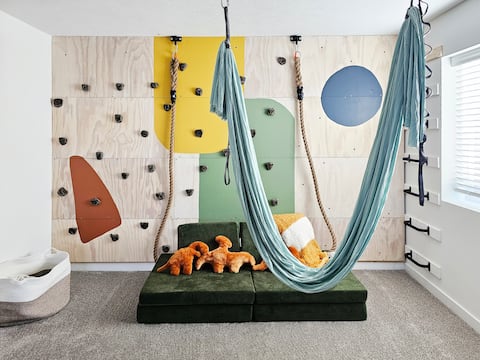 Family-friendly home with fun basement near Omaha