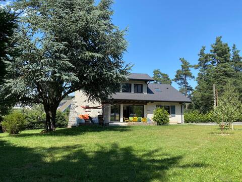 Beautiful house 500 m from the village