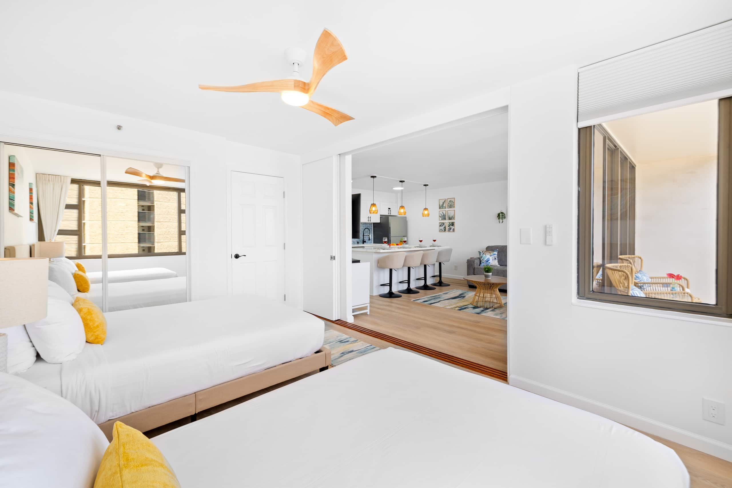 Condo in Honolulu · ★4.88 · 1 bedroom · 3 beds · 1 private bath - Image 14