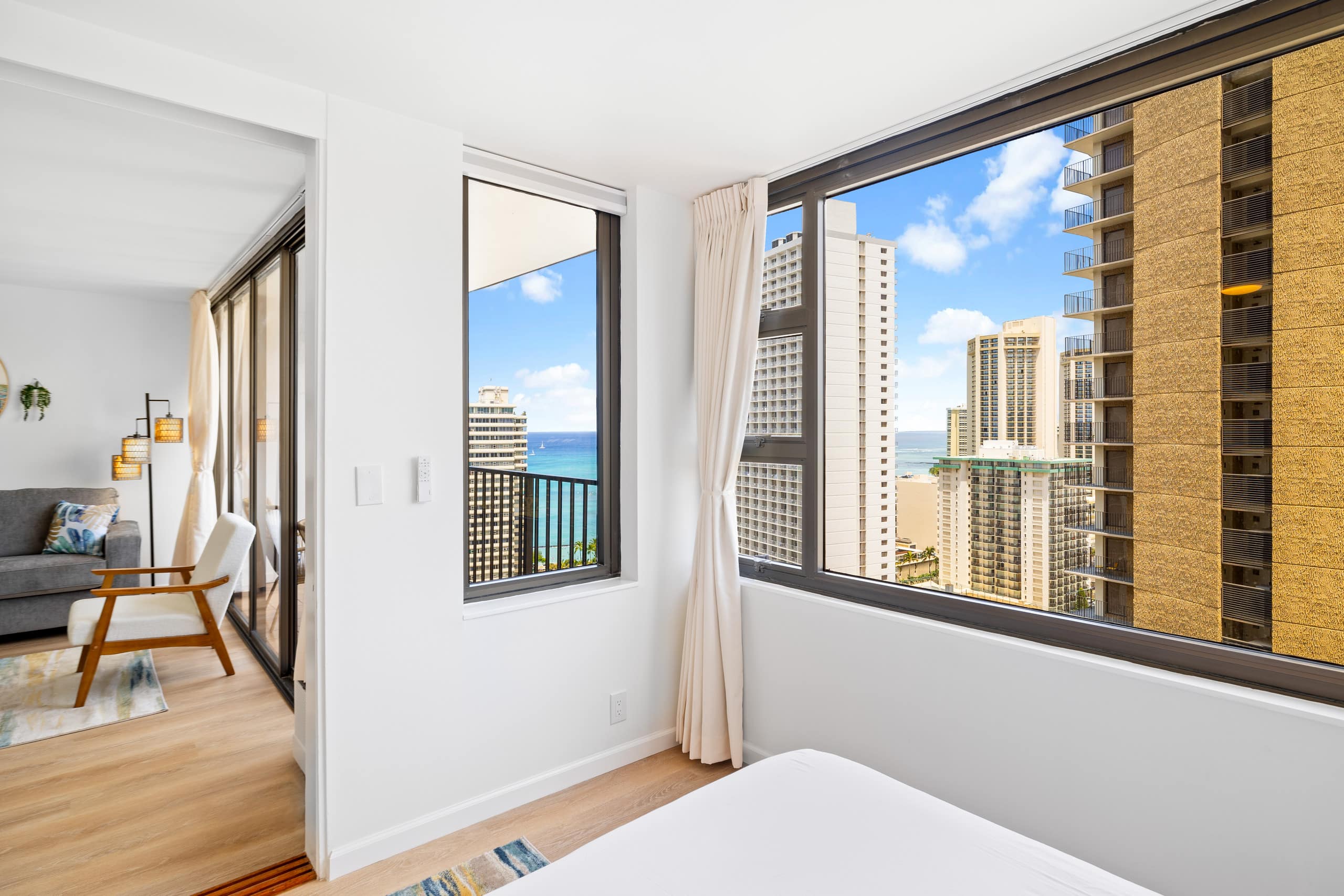 Condo in Honolulu · ★4.88 · 1 bedroom · 3 beds · 1 private bath - Image 15