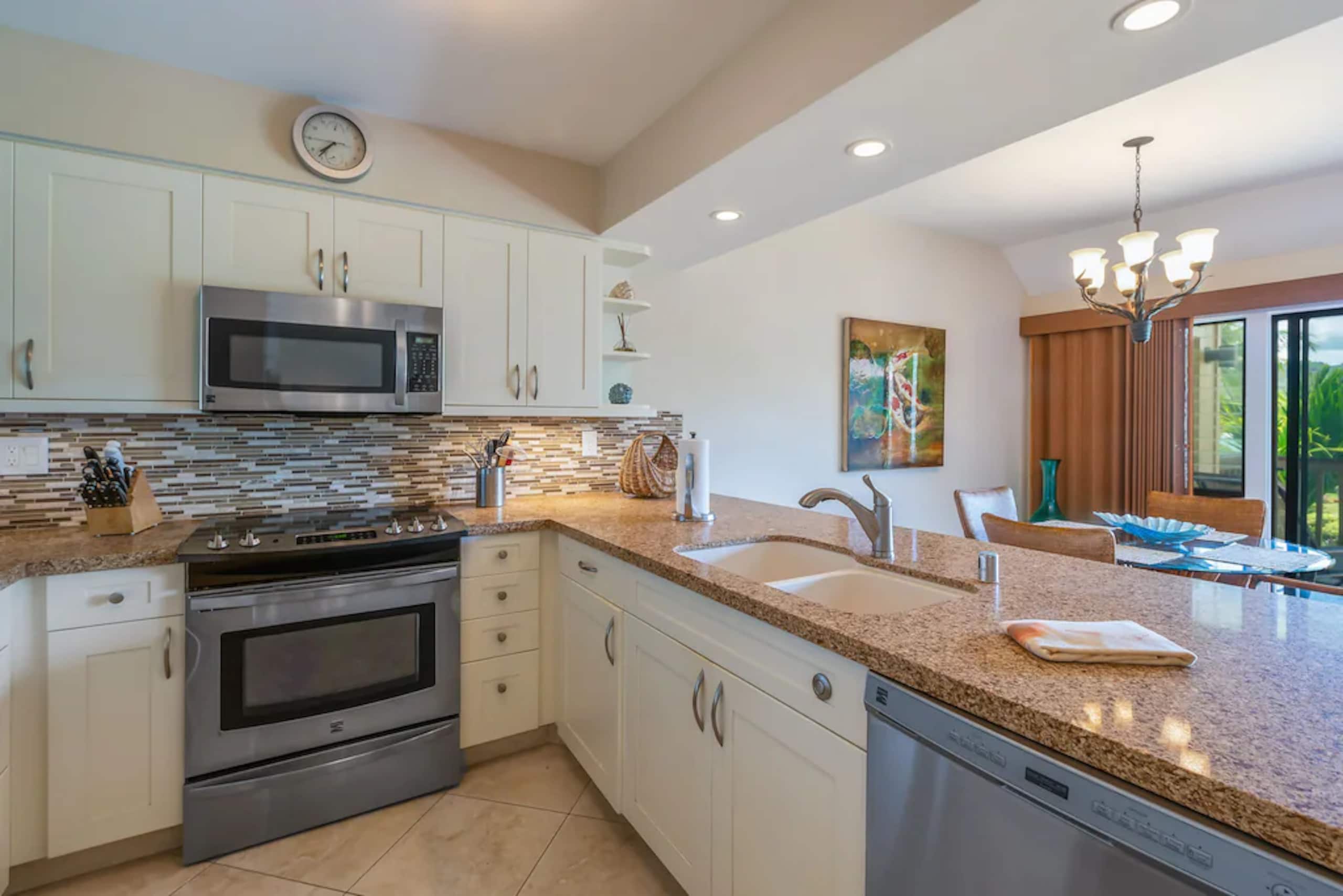Condo in Kapaa · ★5.0 · 1 bedroom · 2 beds · 1.5 baths - Image 8