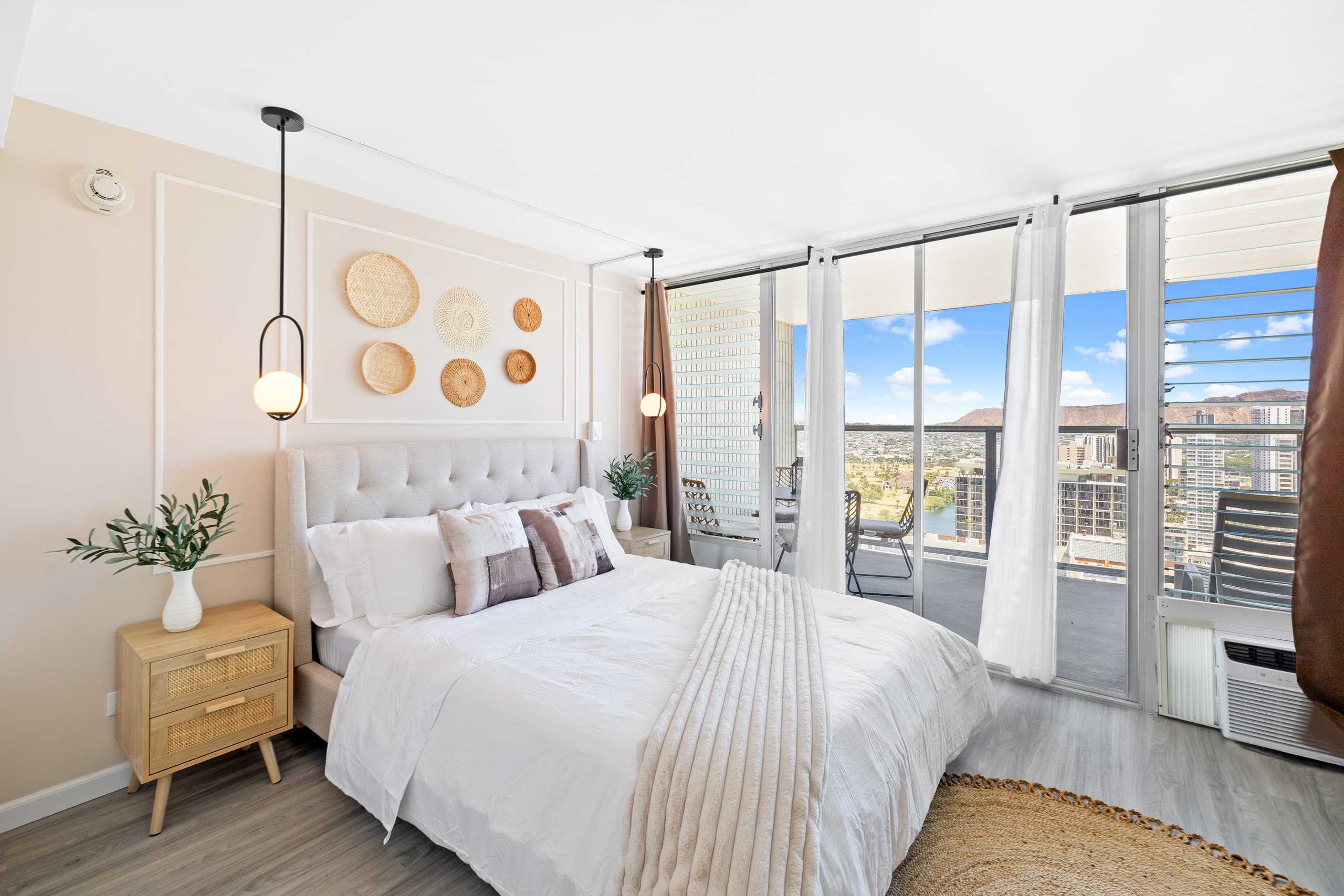 Condo in Honolulu · ★4.88 · 1 bedroom · 2 beds · 1 bath - Image 1