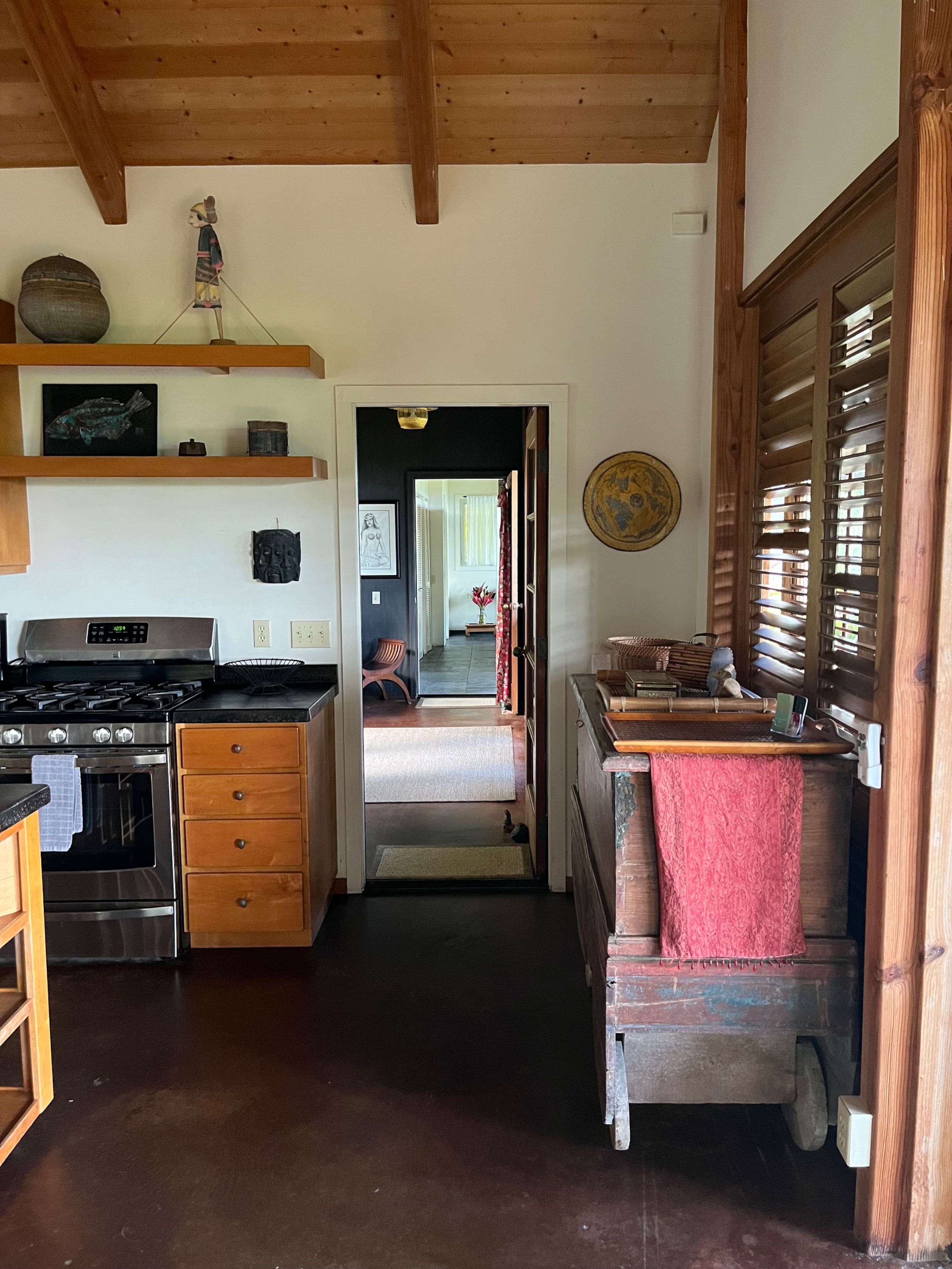 Home in Hana · ★4.98 · 2 bedrooms · 3 beds · 1.5 baths - Photo 21