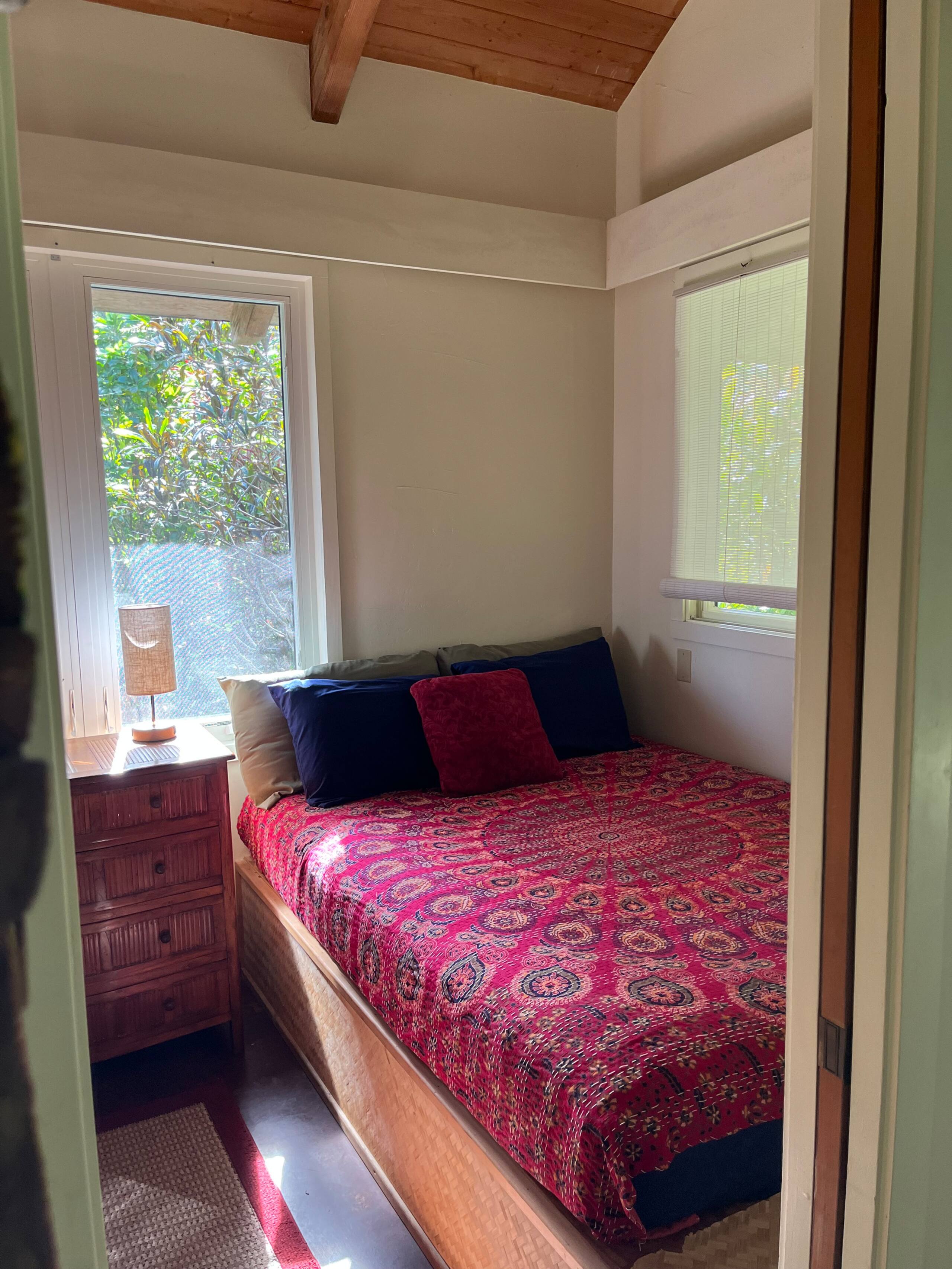 Home in Hana · ★4.98 · 2 bedrooms · 3 beds · 1.5 baths - Photo 34