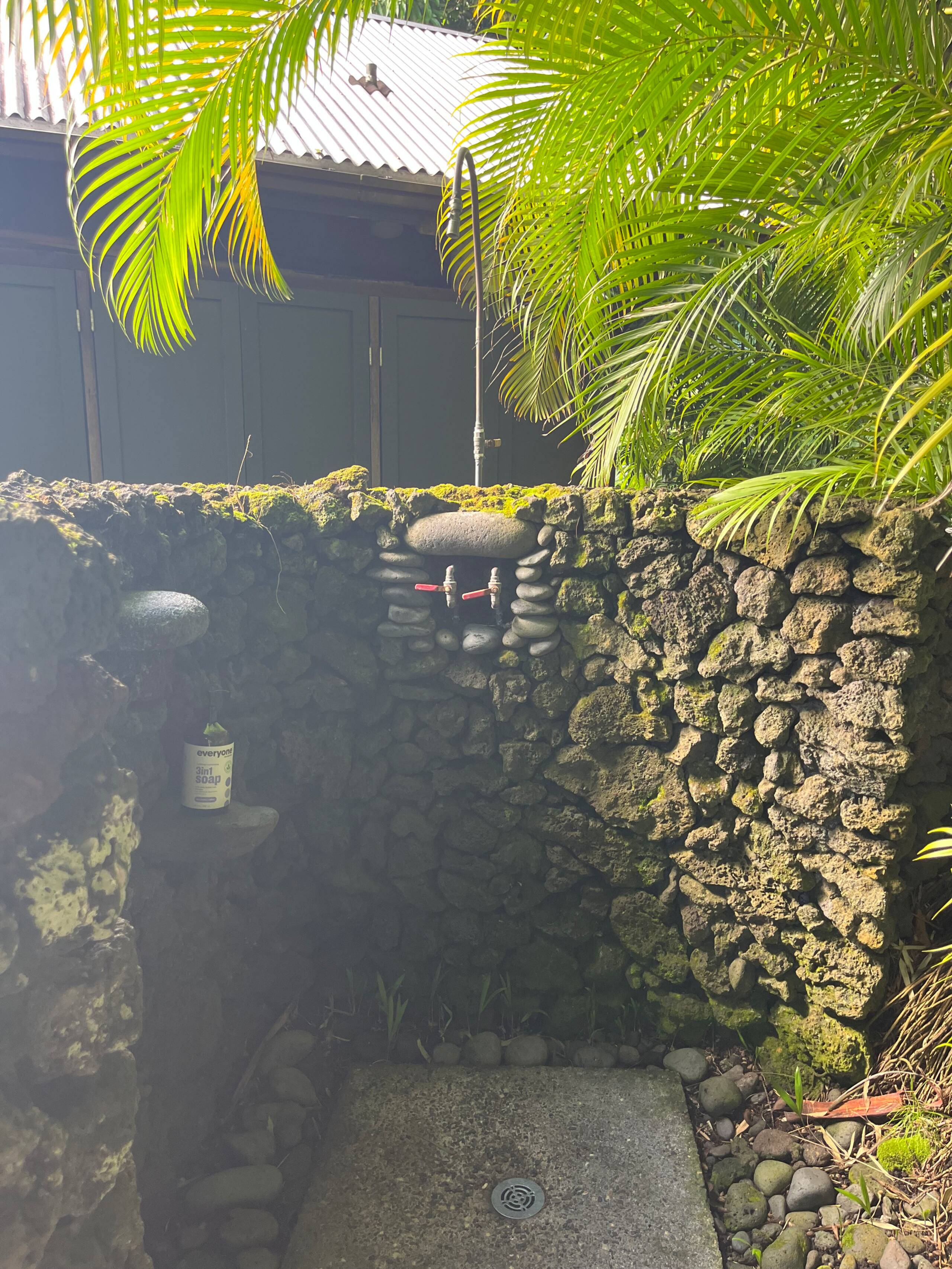 Home in Hana · ★4.98 · 2 bedrooms · 3 beds · 1.5 baths - Photo 38