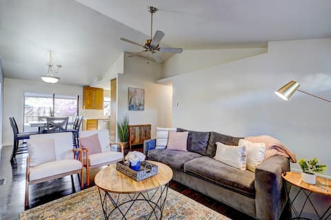 Popular Airbnb listing: Heart of Wine Country, Cute Cottage w/Hot Tub in Windsor