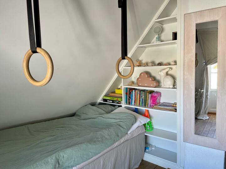 Cama matrimonial (105 cm)