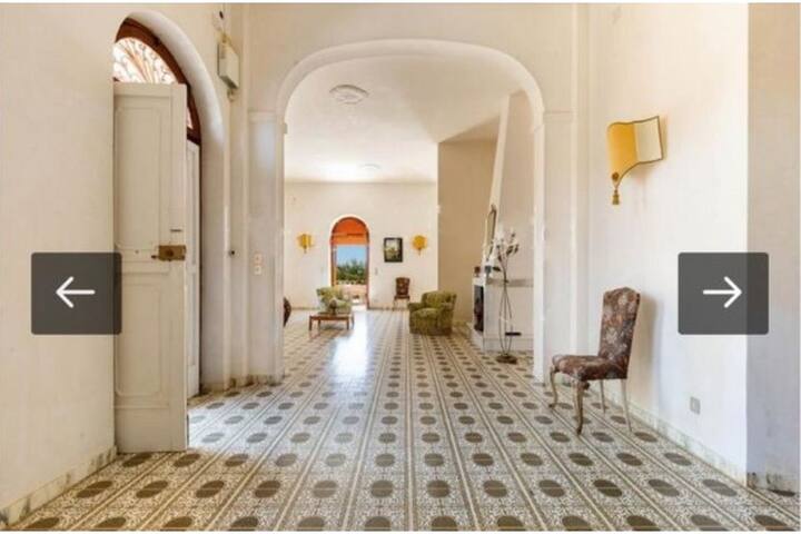 Villa Lucia, una casa sul mare. gallery image 5