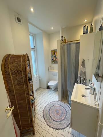 Stor lejelighed i indre by gallery image 5