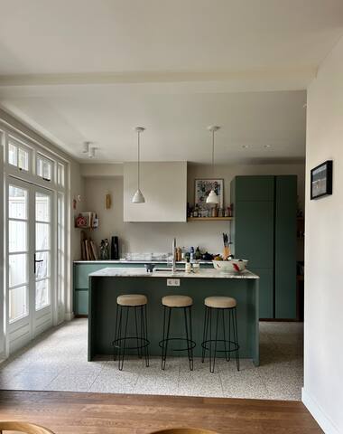 Family home close to city park and museum district