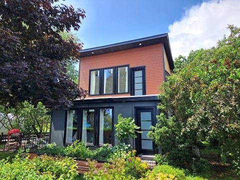 Lazy Days in Lowbanks