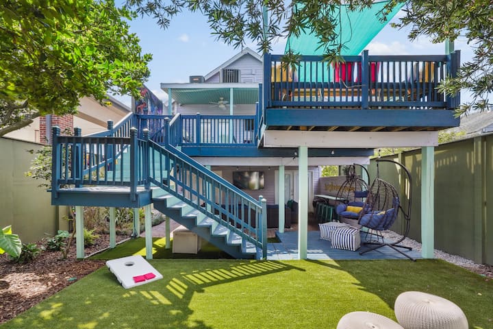 Bright and Open 5-Bedroom w/Patio | Sleeps 10!