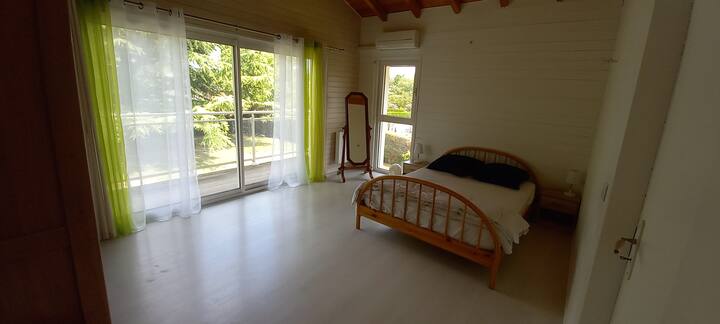 Poschodie, spálňa 2, veľká spálňa, veľký balkón 5 m