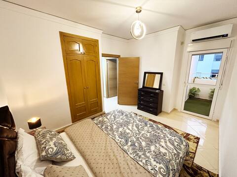 SAM HOUSE 3 min to airport