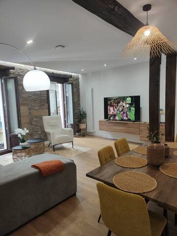 Port Relax with AC. License ESS03356 gallery image 2