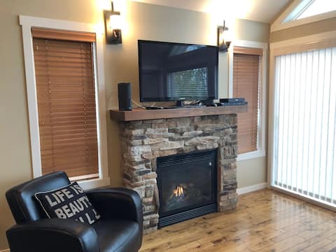 Popular Airbnb listing: Our Slice of Heaven in Central Okanagan West