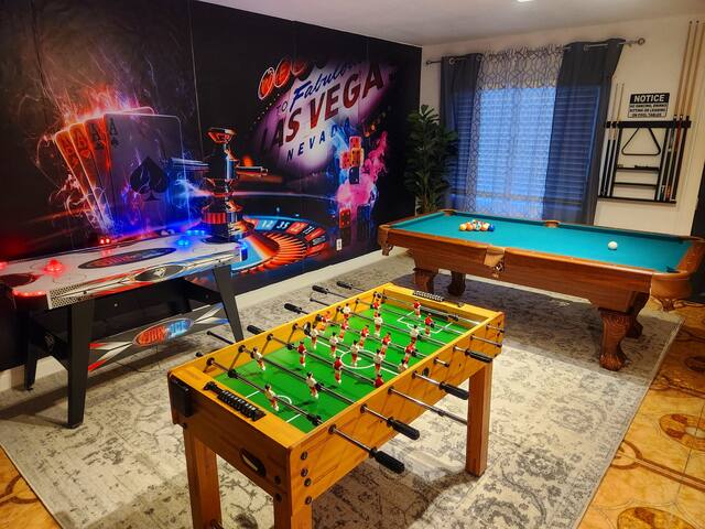 2-Connected Luxury Vacation Villa 5,250 sqft gallery image 3