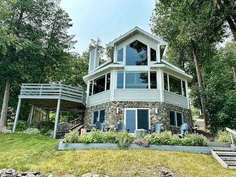 COKA Bay -Sturgeon Bay home to explore Door County