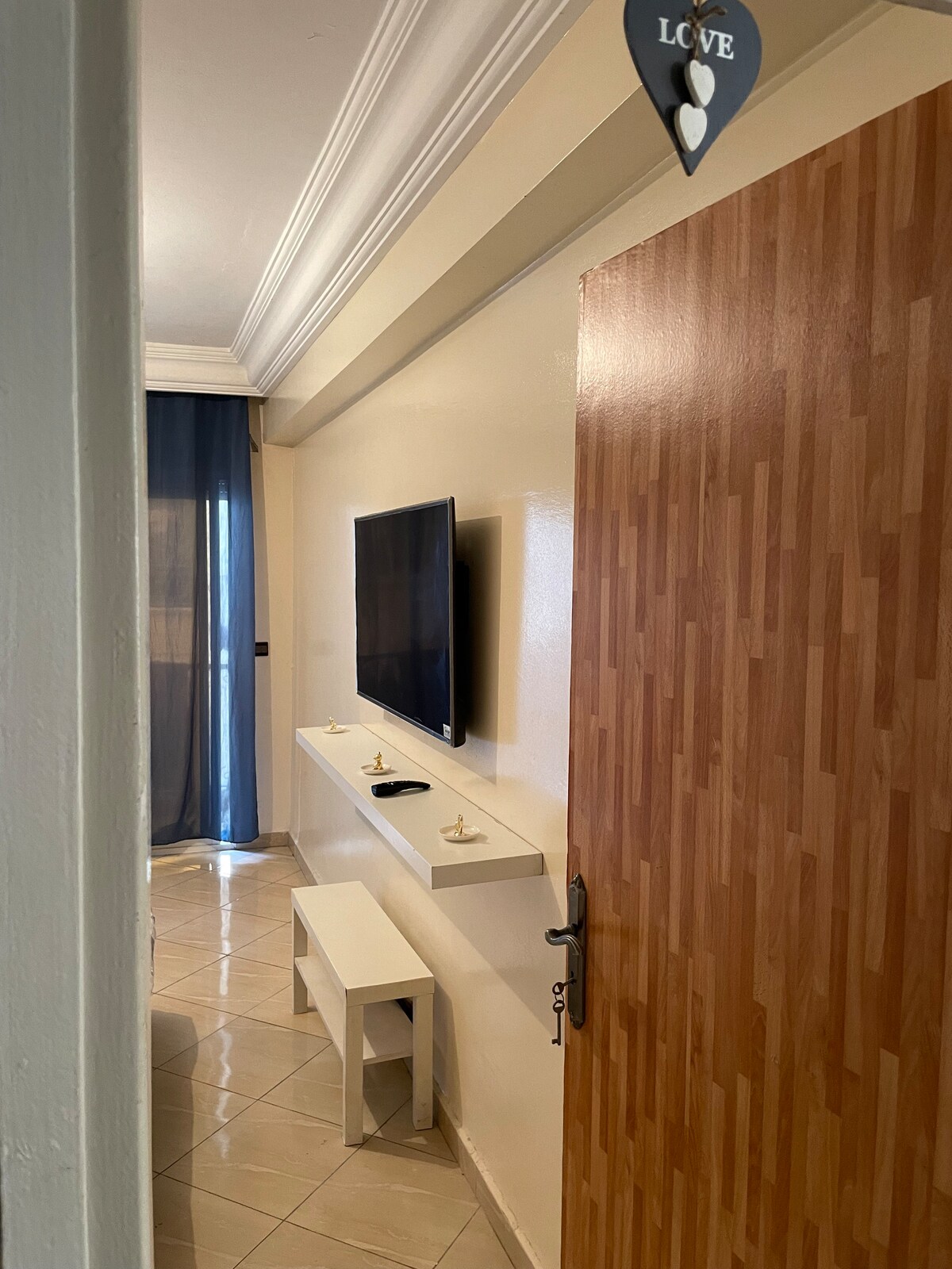 Apartment in Casablanca  1 bedroom  1 bed  15 bathrooms - image 3