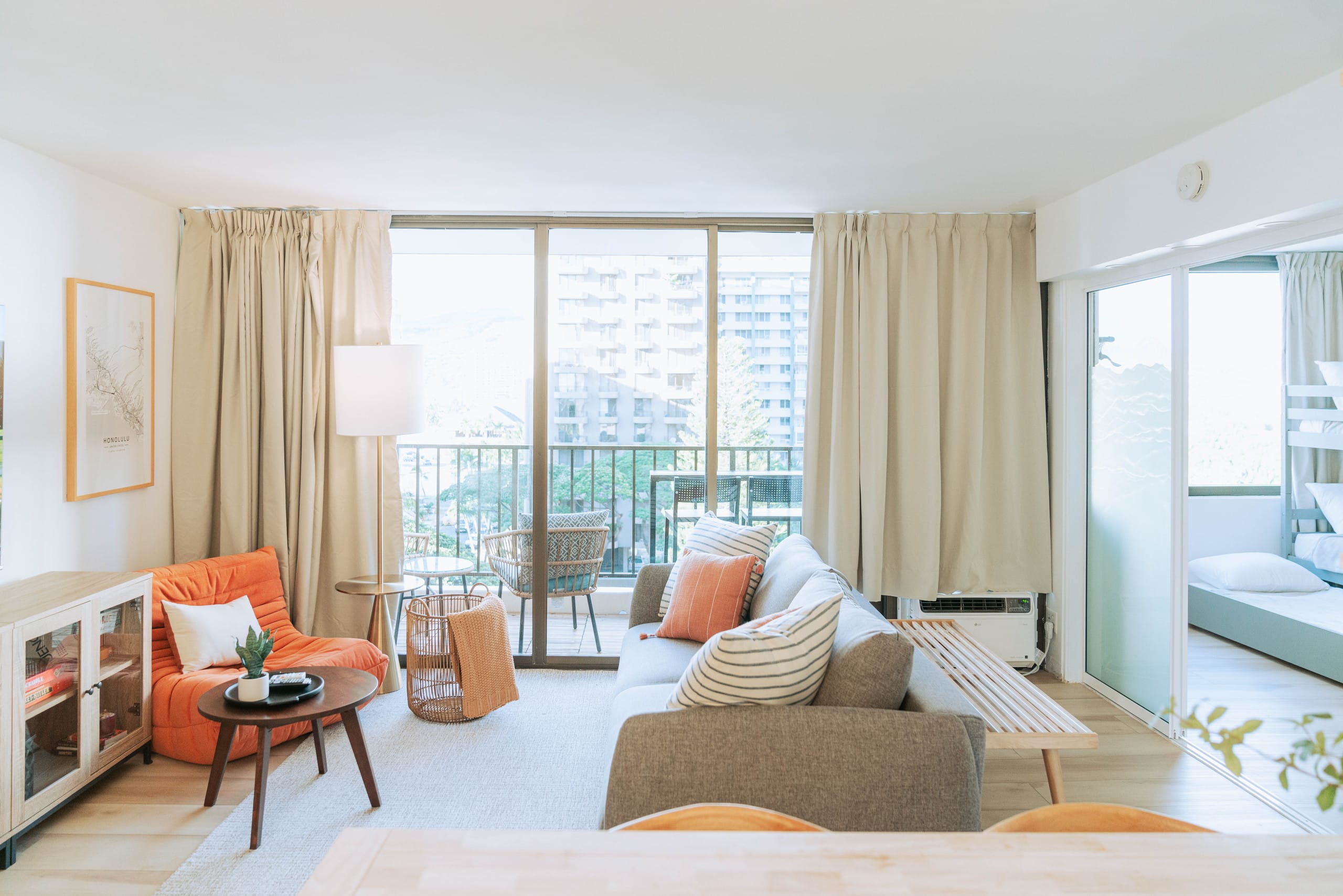 Cozy Family/Group Vacation Home w/ Free Parking! - Image 6