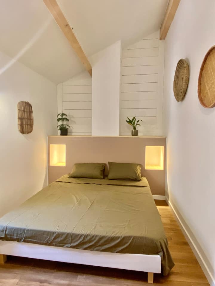 Chambre parentale, lit queen  size 