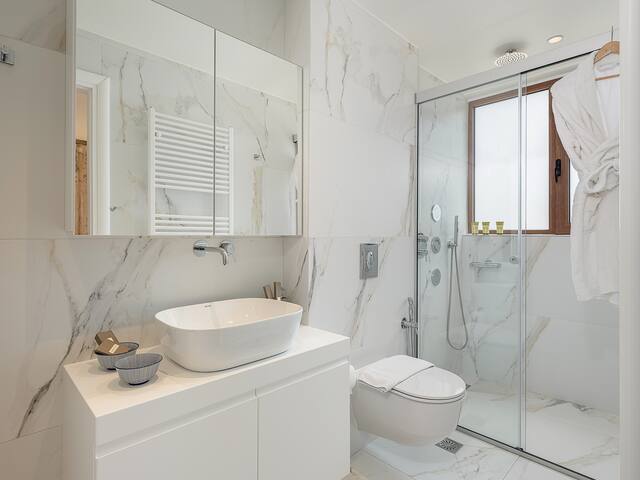 Elia Seaside Deluxe Apartment gallery image 4