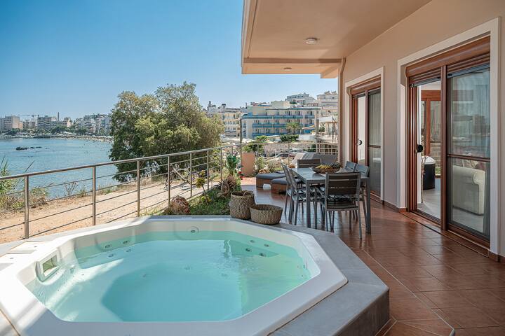 Elia Seaside Deluxe Apartment gallery image 2