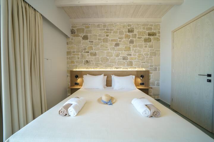 Luxury Villa Odysseas, private pool, Sea view, BBQ gallery image 4