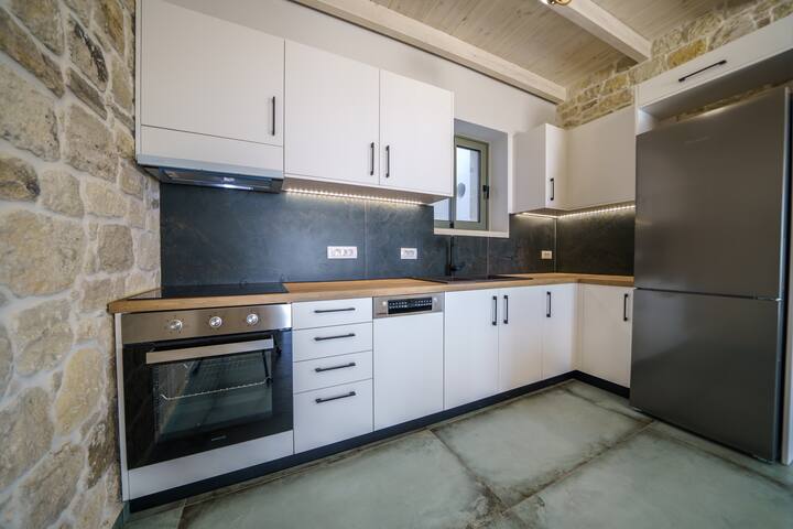 Luxury Villa Odysseas, private pool, Sea view, BBQ gallery image 3