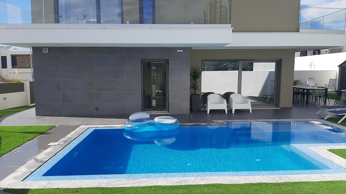 Casa Prata — view 2