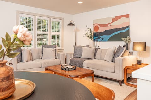 Successful Airbnb property: Cozy & Pristine Park Circle Home in North Charleston