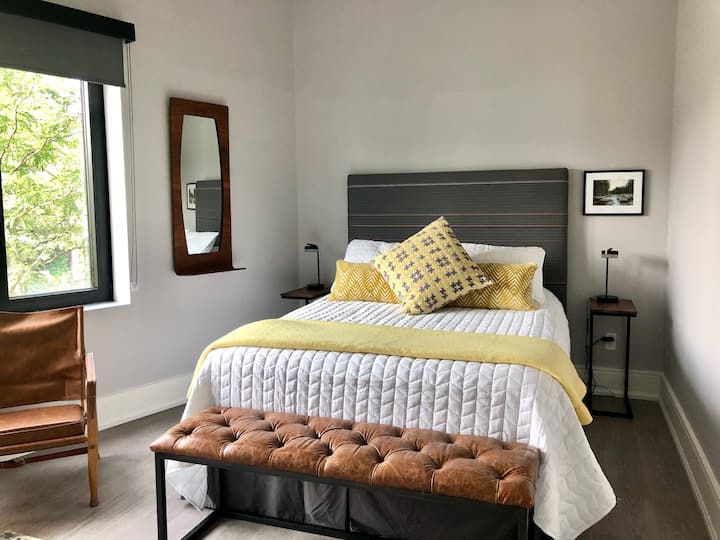 Boutique Suite 2 - Toronto