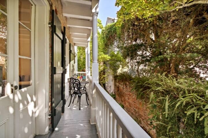 The Lanaux Mansion’s Marigny Maisonette guesthouse gallery image 5