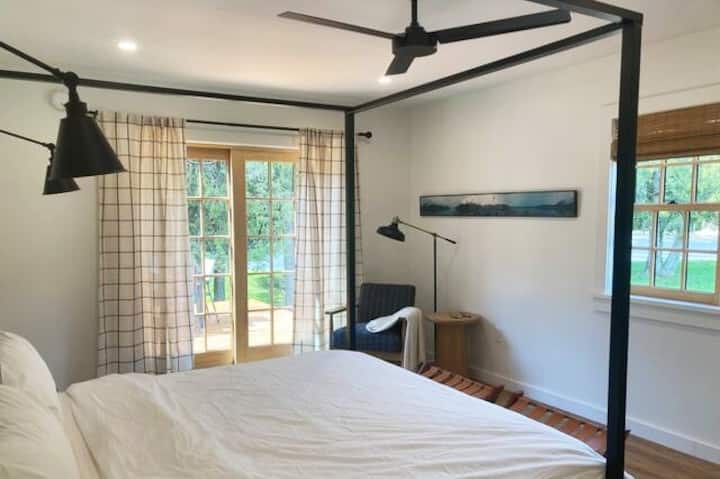 Camera da letto principale con bagno privato