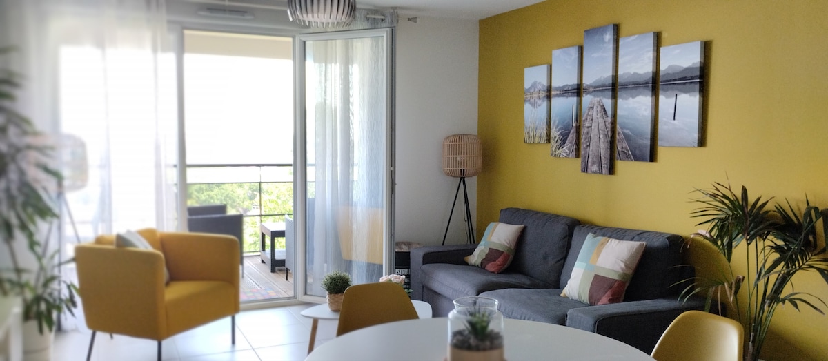 Successful Airbnb property: T3 Panoramic view Toulouse, near CHU Rangueil in Rangueil / Sauzelong / Jules Julien / Pech David / Pouvourville