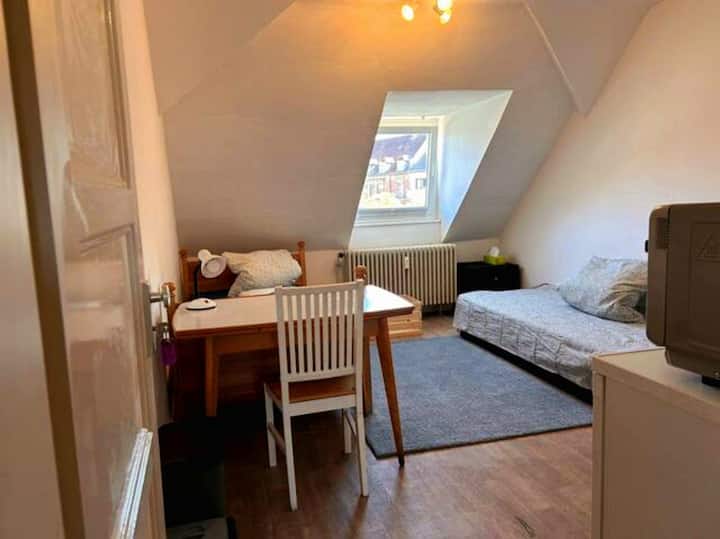 Zimmer2v2+miniküche, Waschsalon5min Entfernt(hoe8) - Karlsruhe