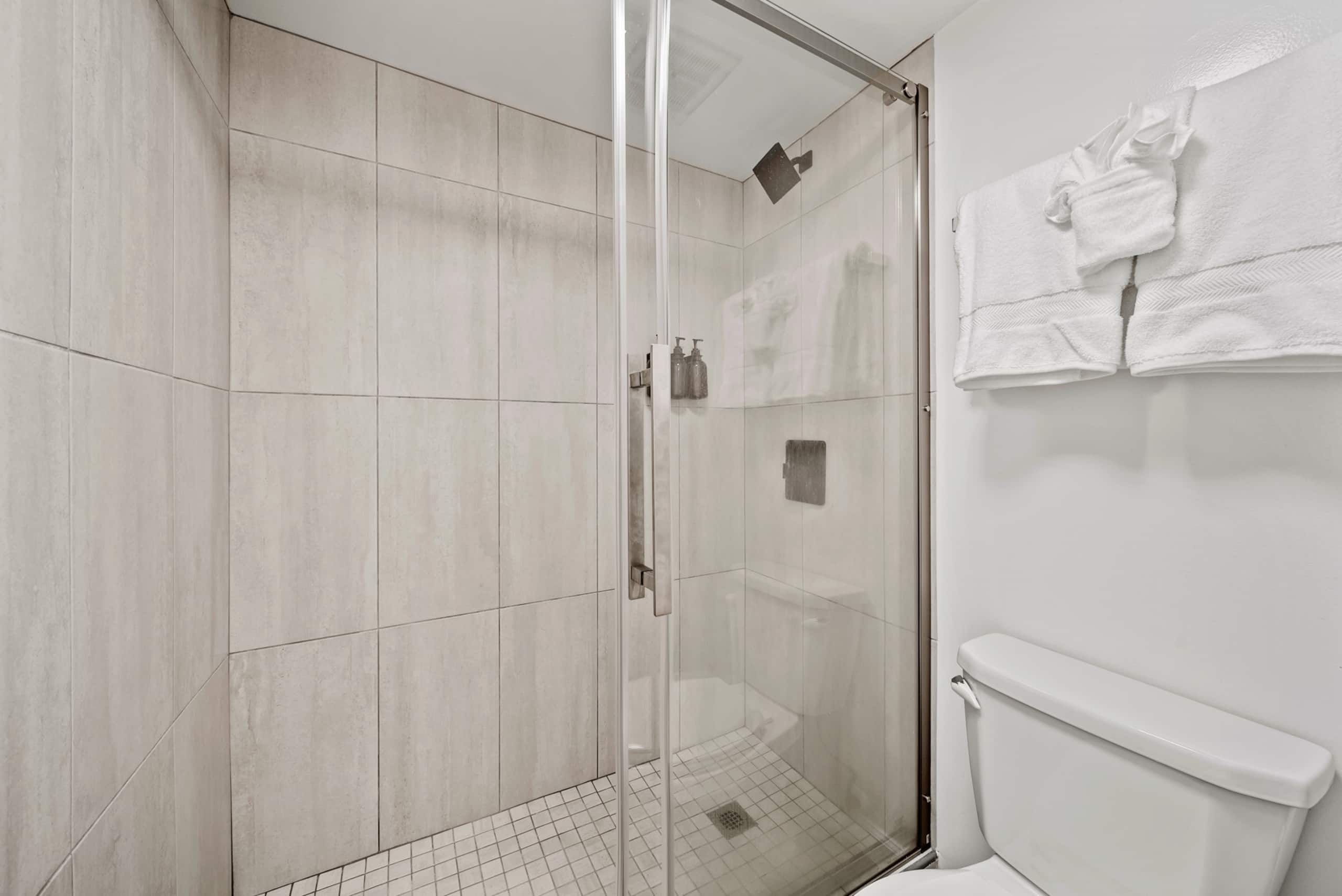 Boutique 1bdrm w/Free Parking - Image 12