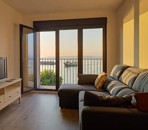 Anuncio de Airbnb popular: An apartment with an ocean view en Bueu