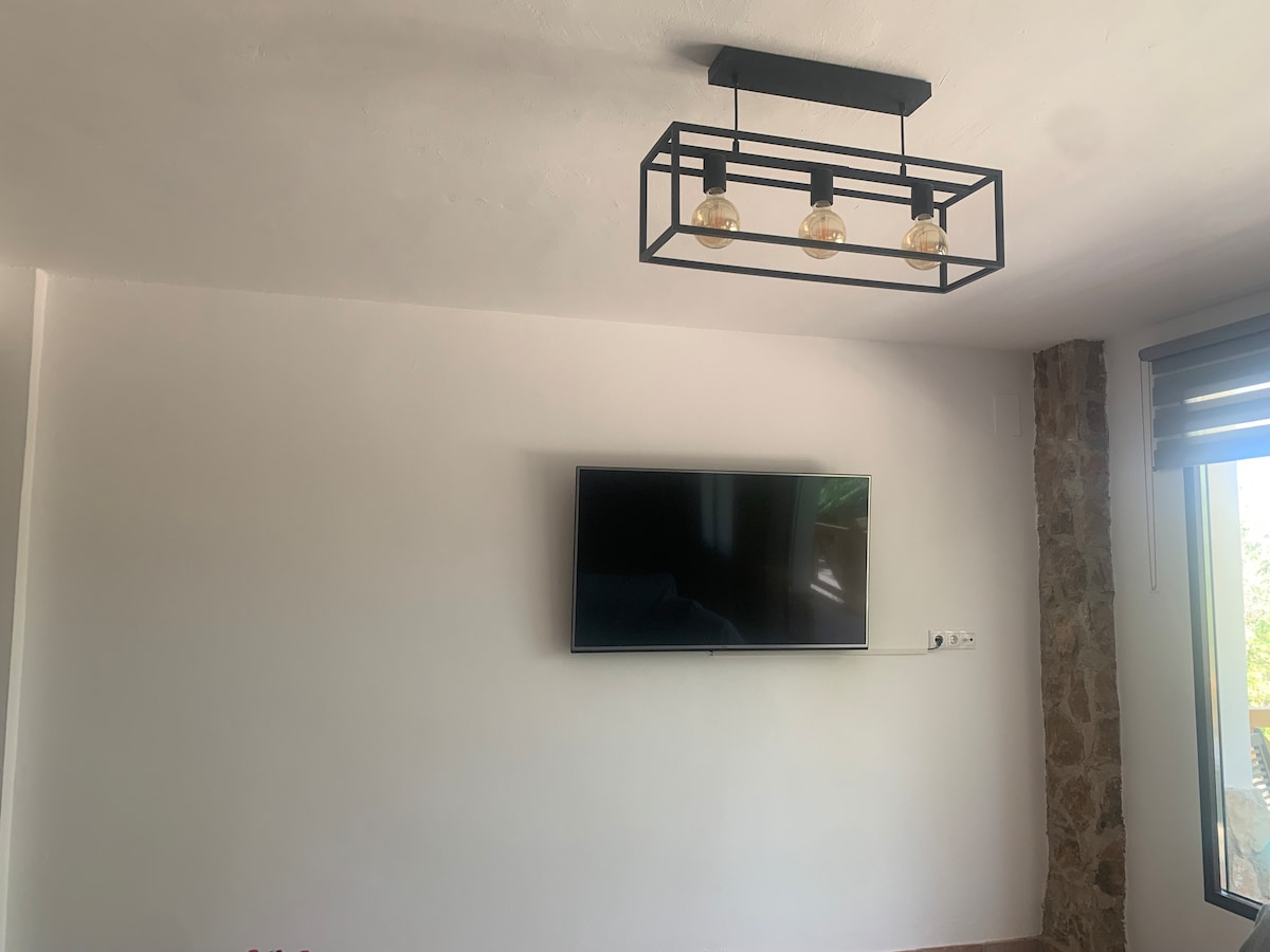 Popular Airbnb listing: Casa Estrella in Cerro La Estrella in La Iruela