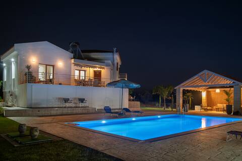 Al Aker Villa with private pool