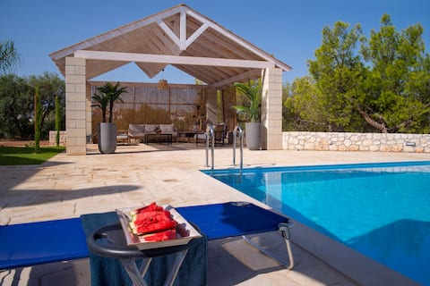 Al Aker Villa with private pool