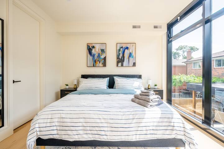 Incredible Modern 2BR Home with Spacious Terrace! gallery image 2