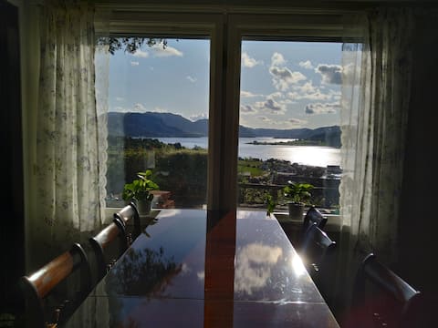 Forsand, big apartment with panoramic view