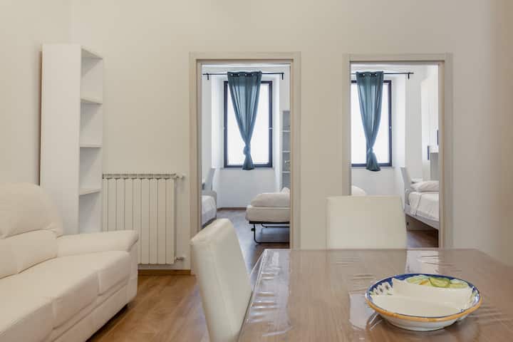 Elegant Shelter D'annunzio. Parking, Trieste - Trieste