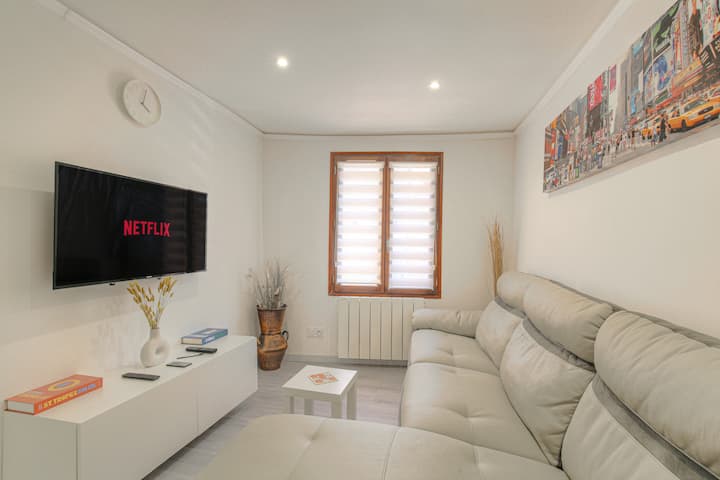 La Suite Neuvilloise -20 Min De Lyon -Jacuzzi/cosy - Saint-André-de-Corcy