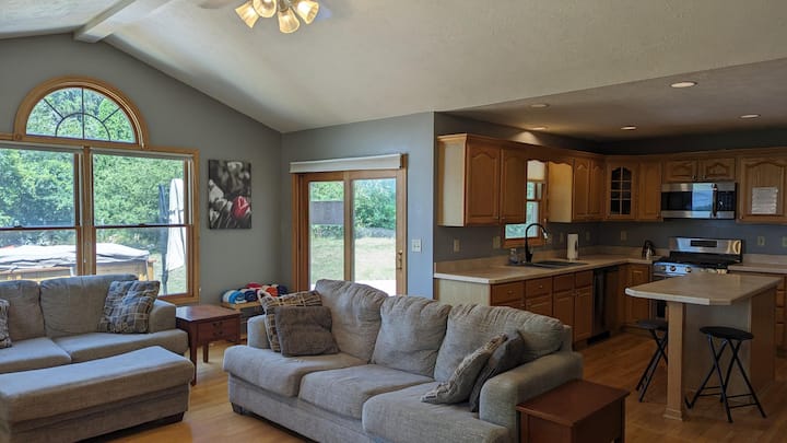 Elkhorn 3br Home By Geneva/lakelawn Golf - Lake Geneva, WI