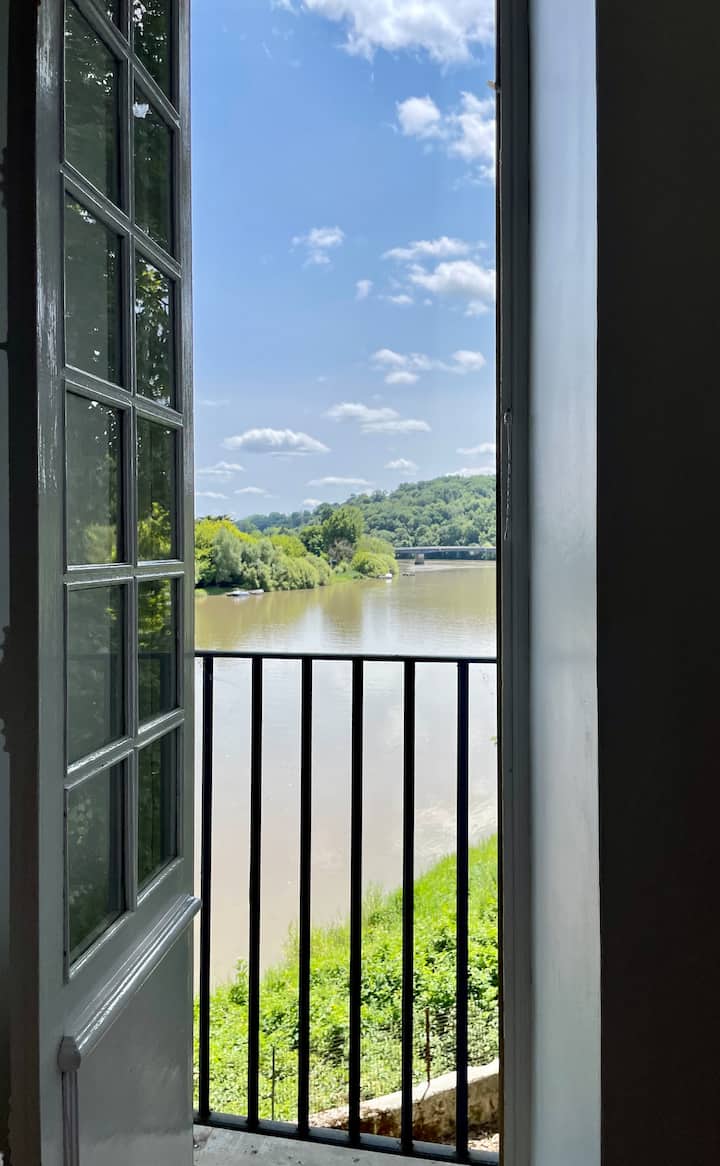 Balkón spálne 2 pri rieke 