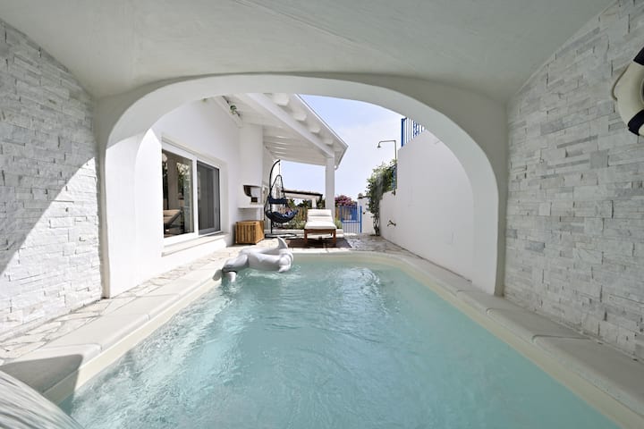 House with private pool near beach