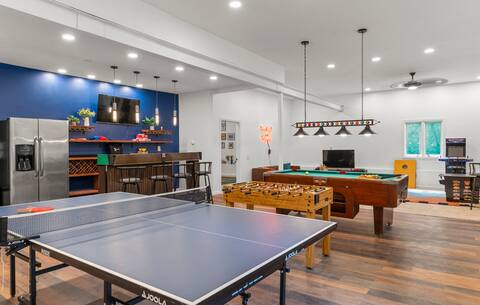 6500sqft-21 BEDS-PETS! Welcome to the Ranch!